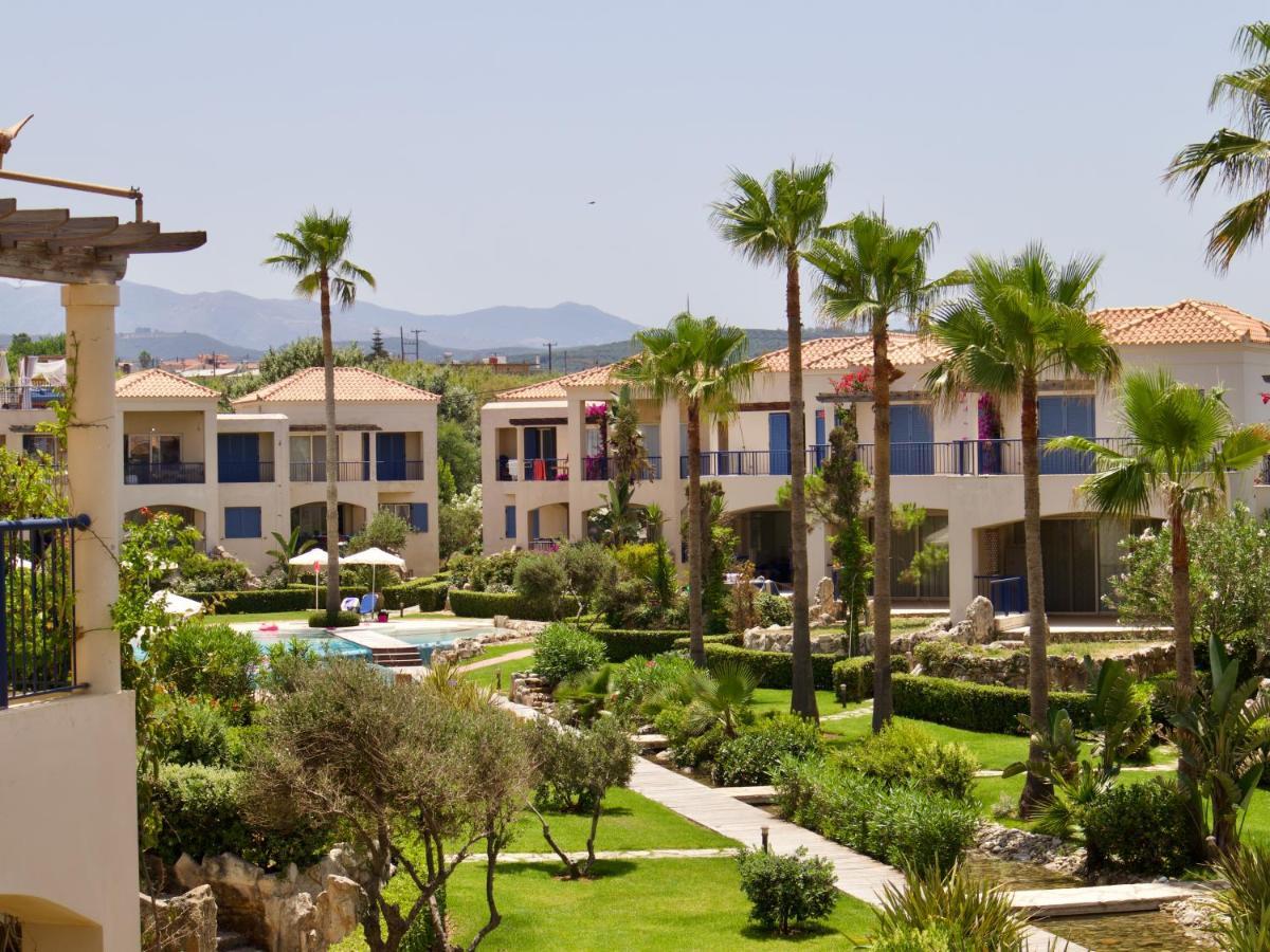 Resitour - Aphrodite Beachfront Pirgos Psilonerou Pokoj fotografie