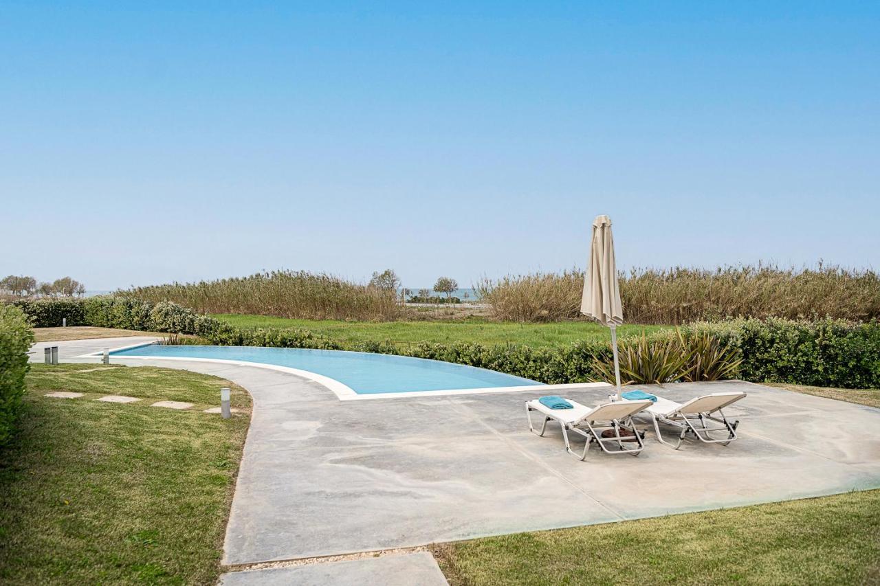 Resitour - Aphrodite Beachfront Pirgos Psilonerou Exteriér fotografie