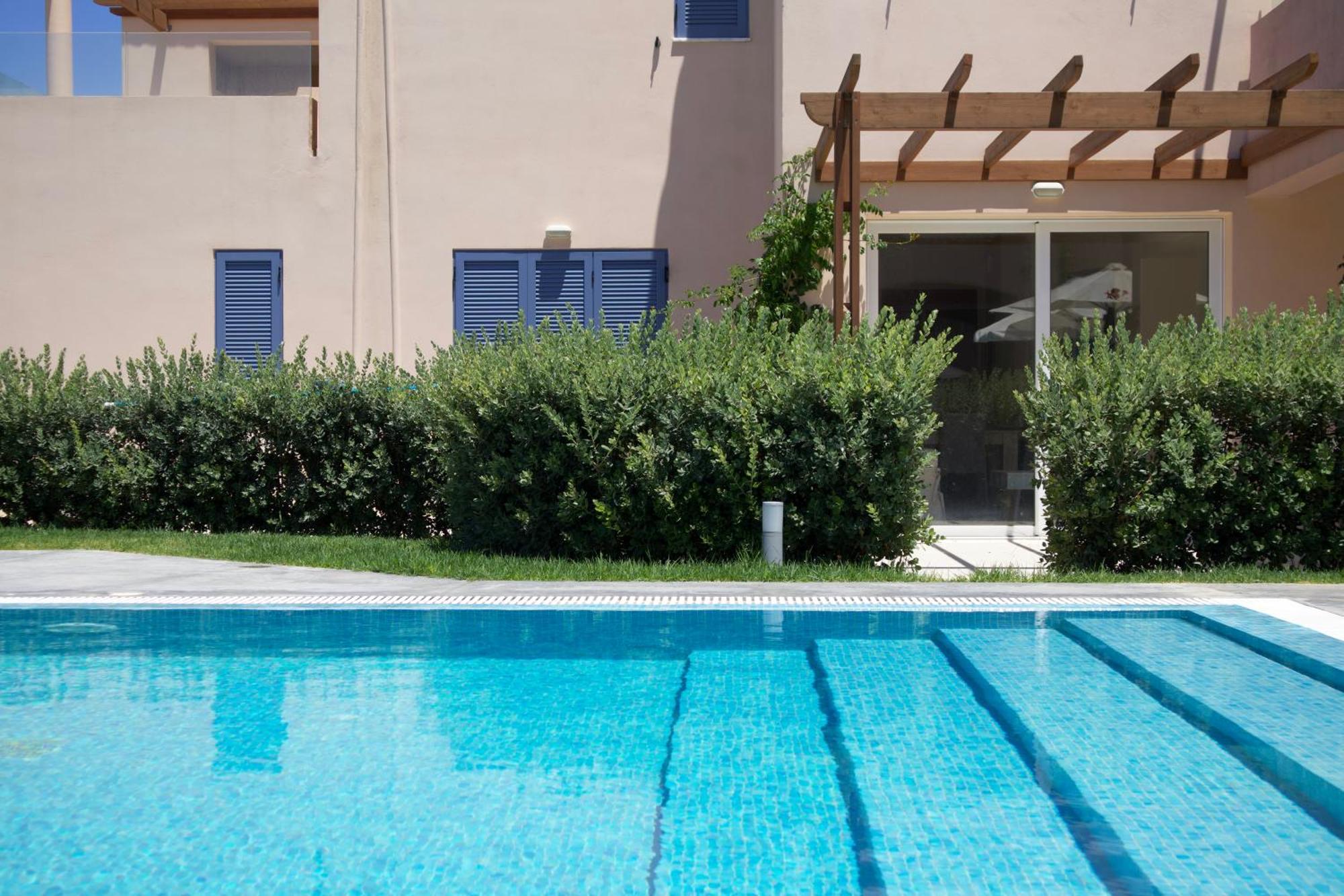 Resitour - Aphrodite Beachfront Pirgos Psilonerou Pokoj fotografie